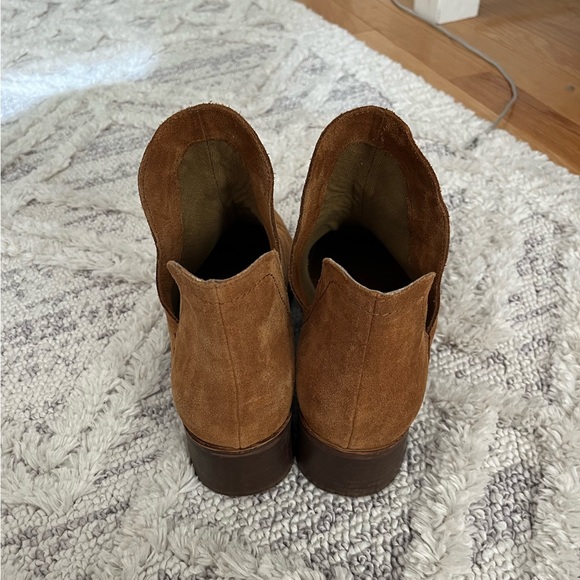 Suede cut out booties - Picture 2 of 5